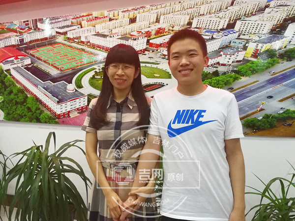 潘宇和班主任